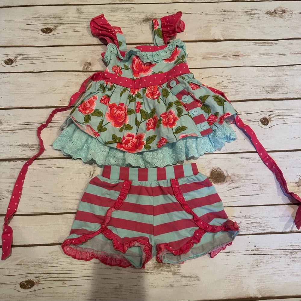 Serendipity floral outfit